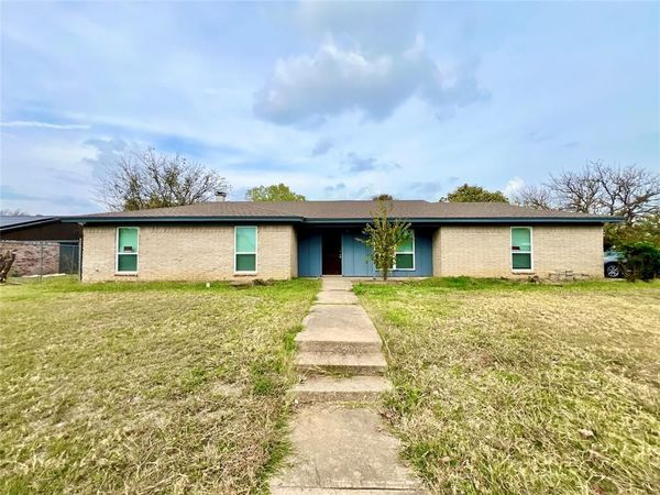 3241 Bunker Hill Drive, Forest Hill, TX 76140