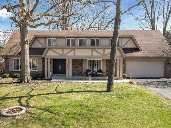 5246 Fredelia Drive, Toledo, OH 43623