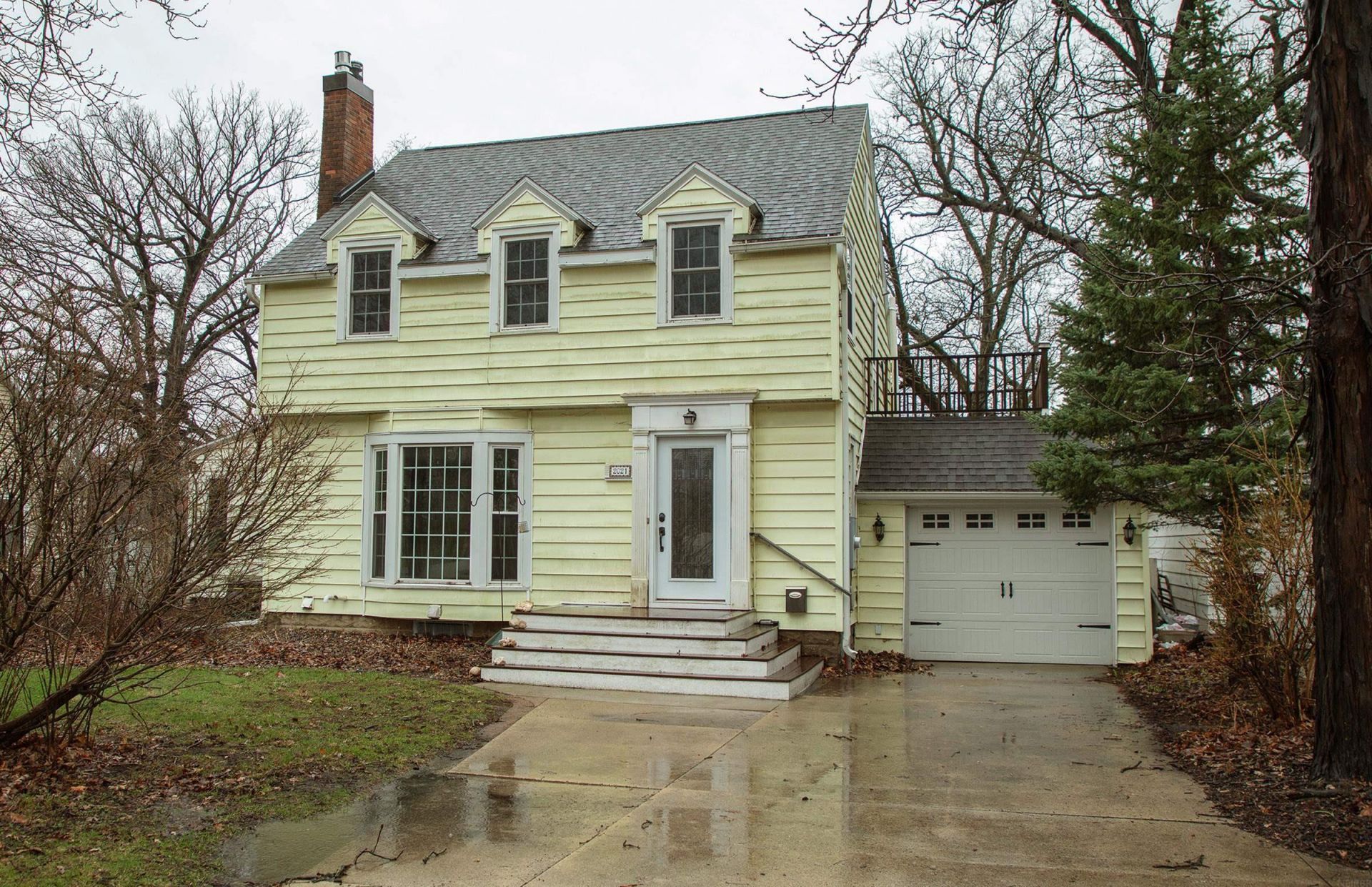 2021 Grand Blvd, Cedar Falls, IA 50613 Main Photo