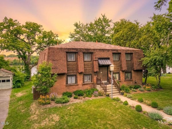 31 Riverside Avenue, Rensselaer, NY 12144