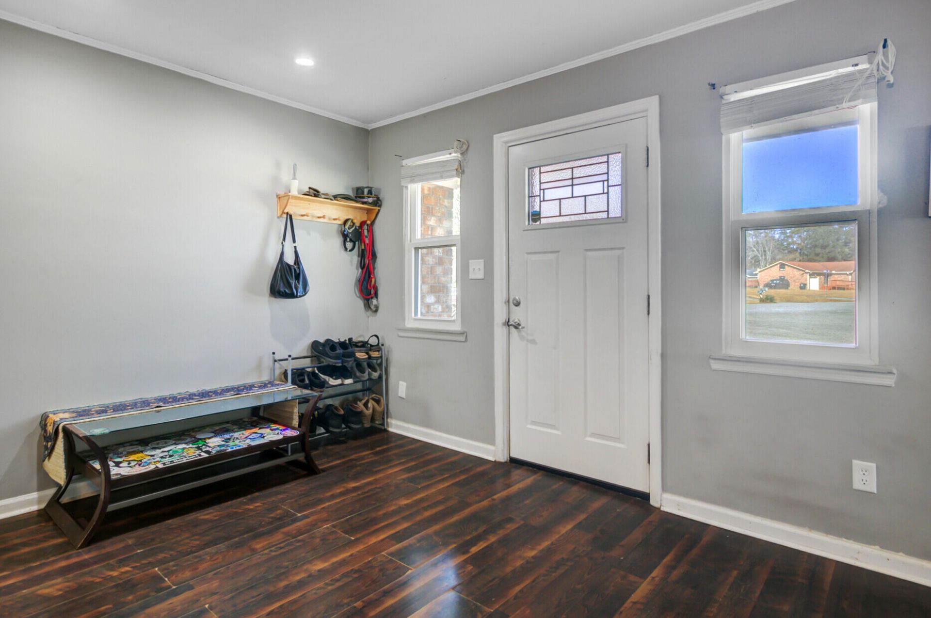 100 John Court Photo 4