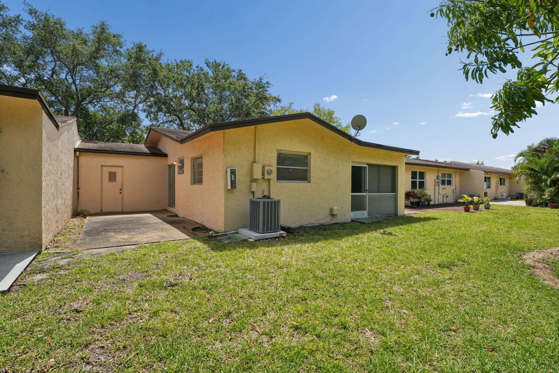 7708 Margate Boulevard, Unit C7-8, Margate, FL 33063 Photo