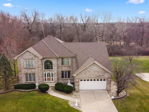 7233 SOUTHWICK Drive , Frankfort, IL 60423