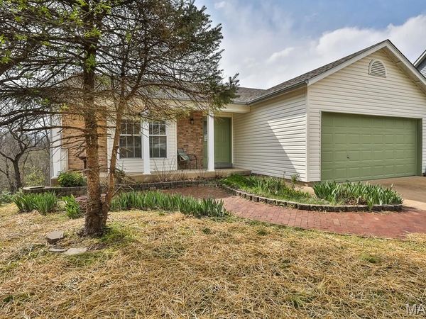 853 Crescent Ridge , Valley Park, MO 63088