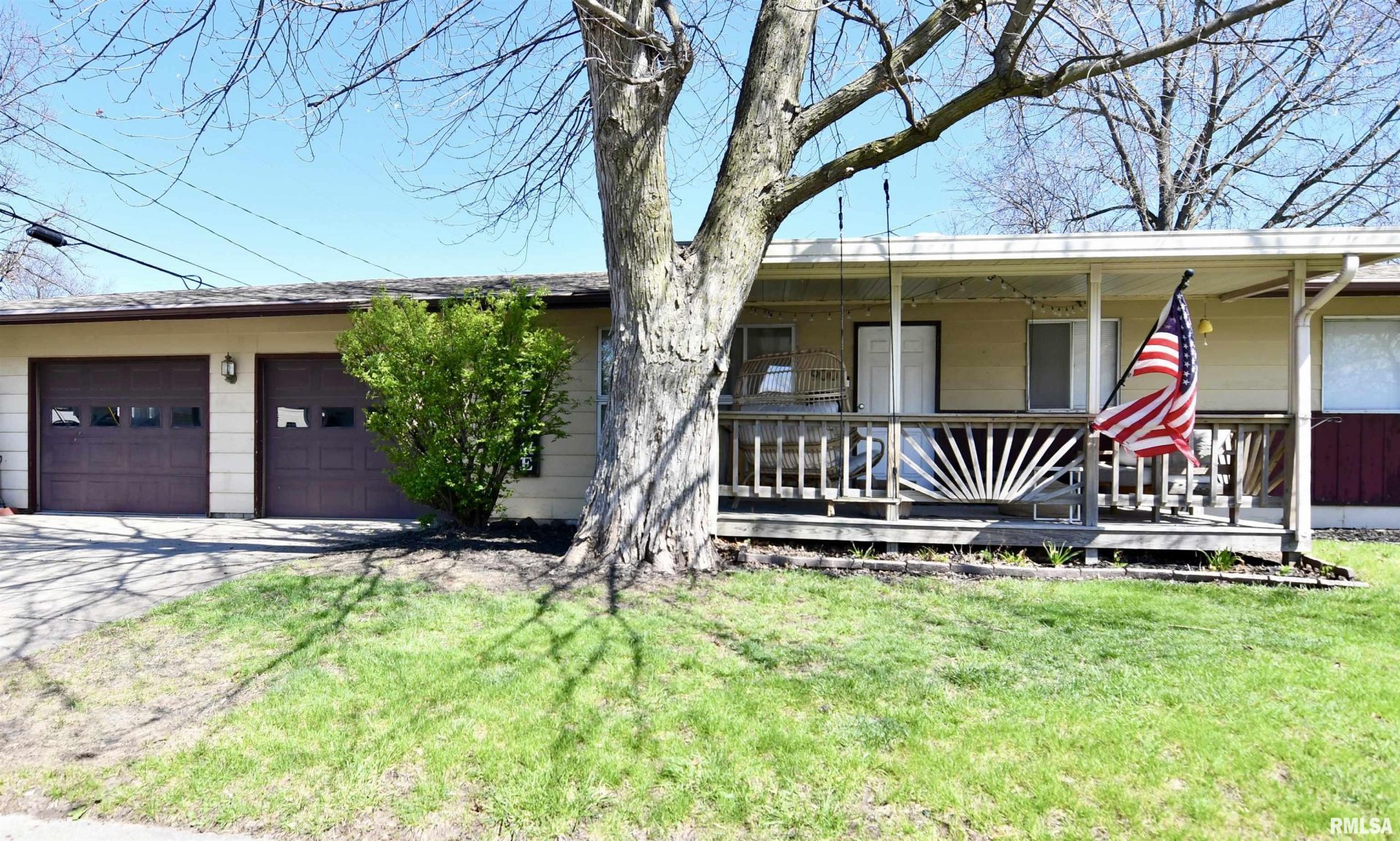 900 N Cheney Street, Taylorville, IL 62568 Main Photo