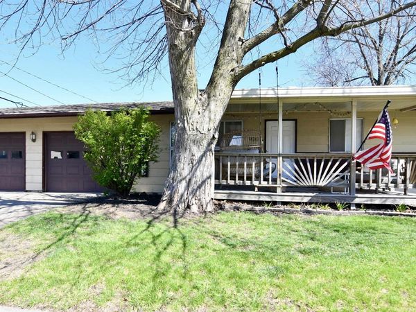 900 N Cheney Street, Taylorville, IL 62568