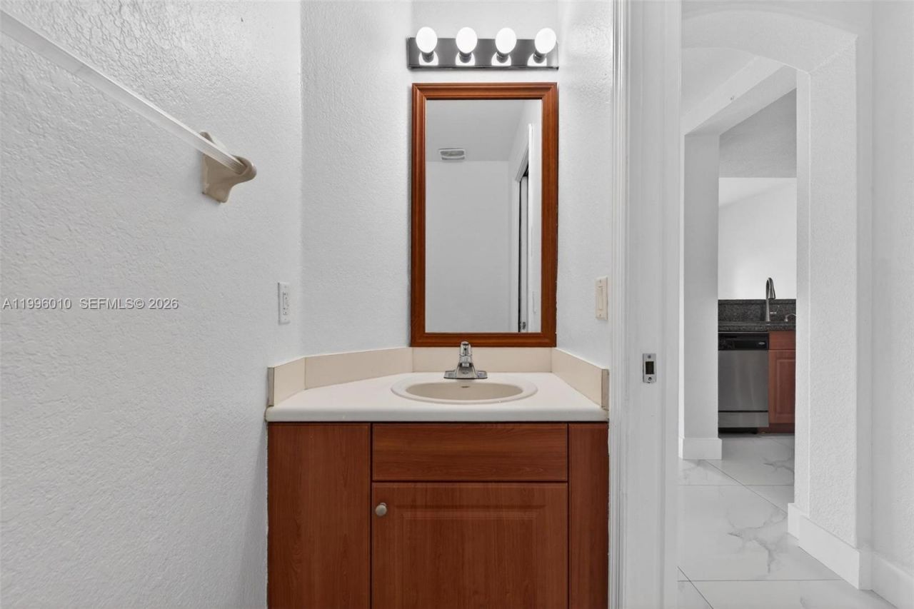 11103 NW 83rd St, Unit 204, Doral, FL 33178 Photo