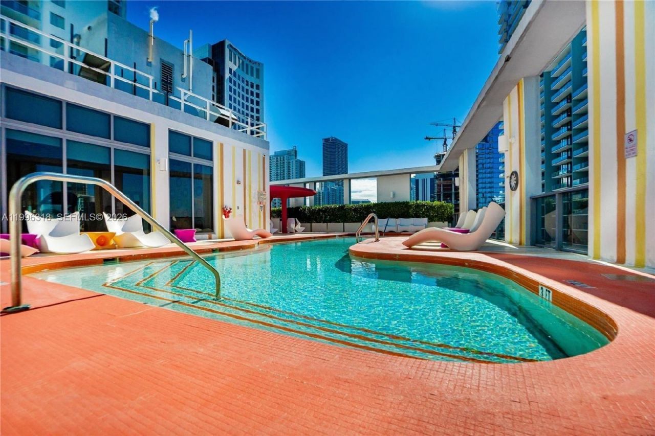 31 SE 6th St, Unit 2703, Miami, FL 33131 Photo