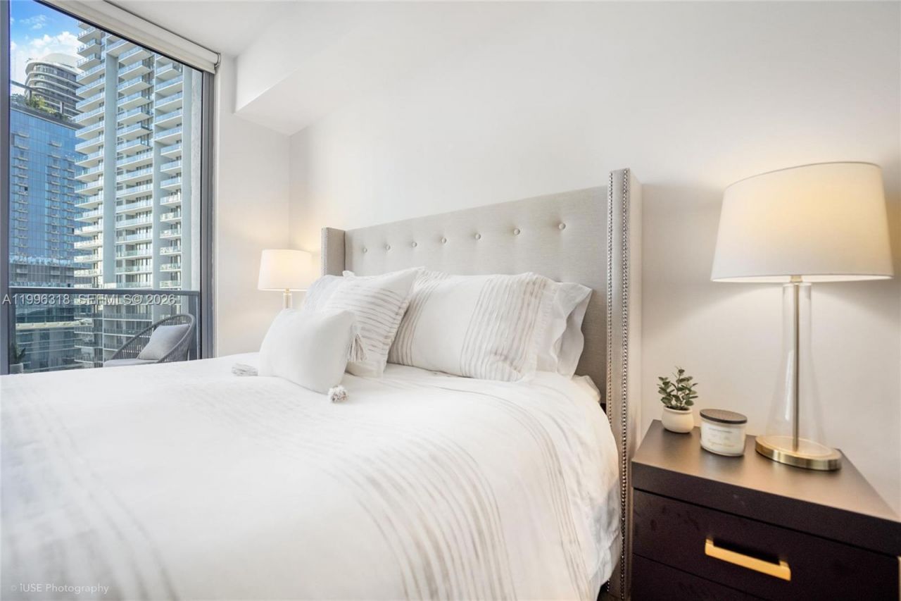 31 SE 6th St, Unit 2703, Miami, FL 33131 Photo