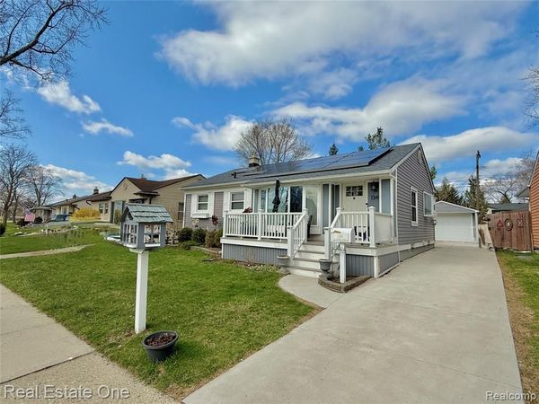 1345 N Bywood Avenue, Clawson, MI 48017