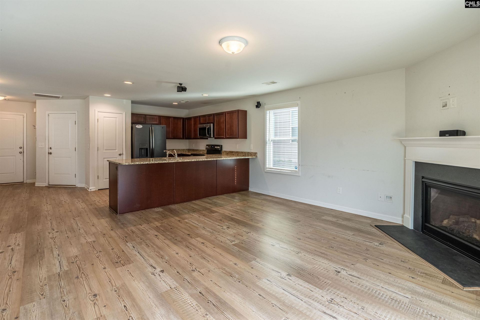 2249 Trakand Drive  Photo 10