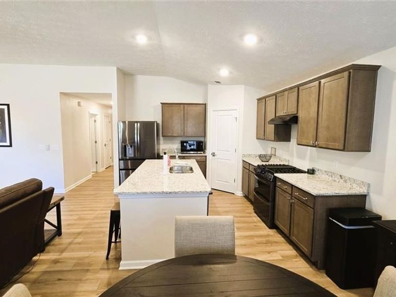 1702 Chevington Chase, Tipp City, OH 45371 Photo 12