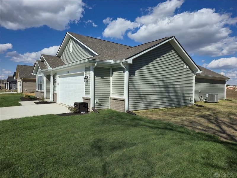 1702 Chevington Chase, Tipp City, OH 45371 Photo 43