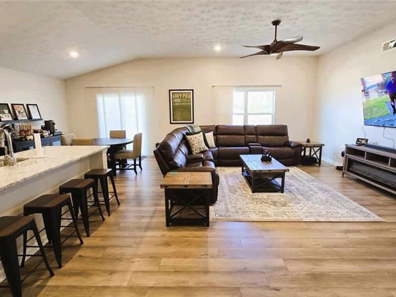 1702 Chevington Chase, Tipp City, OH 45371 Photo 8