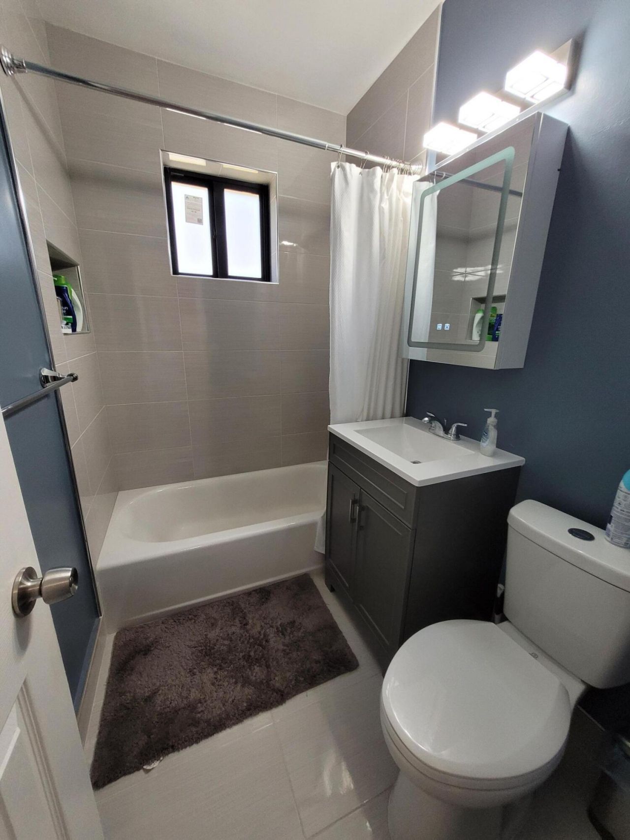 1060 NE 122nd Street, North Miami, FL 33161 Photo