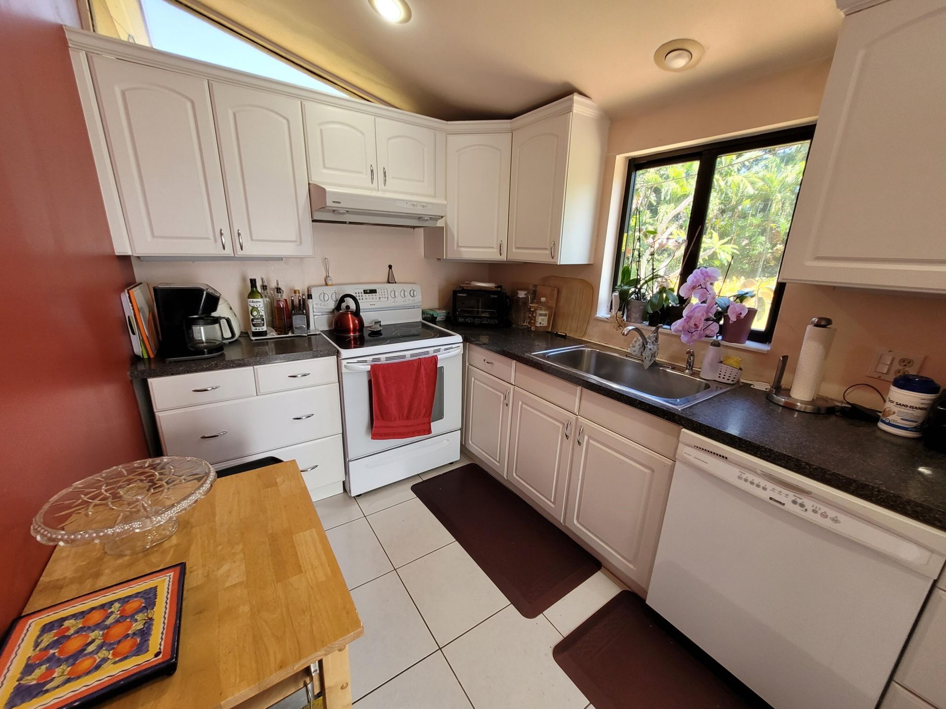 1060 NE 122nd Street, North Miami, FL 33161 Photo