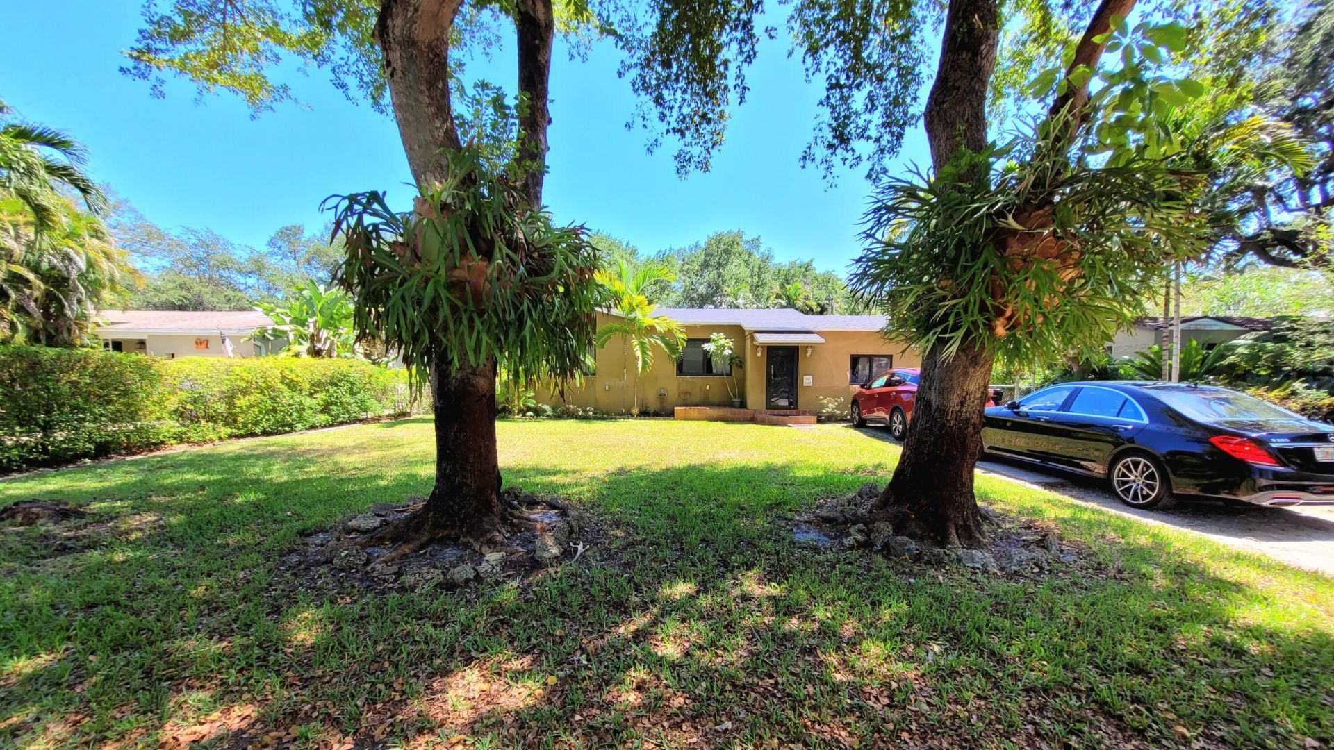 1060 NE 122nd Street, North Miami, FL 33161 Photo