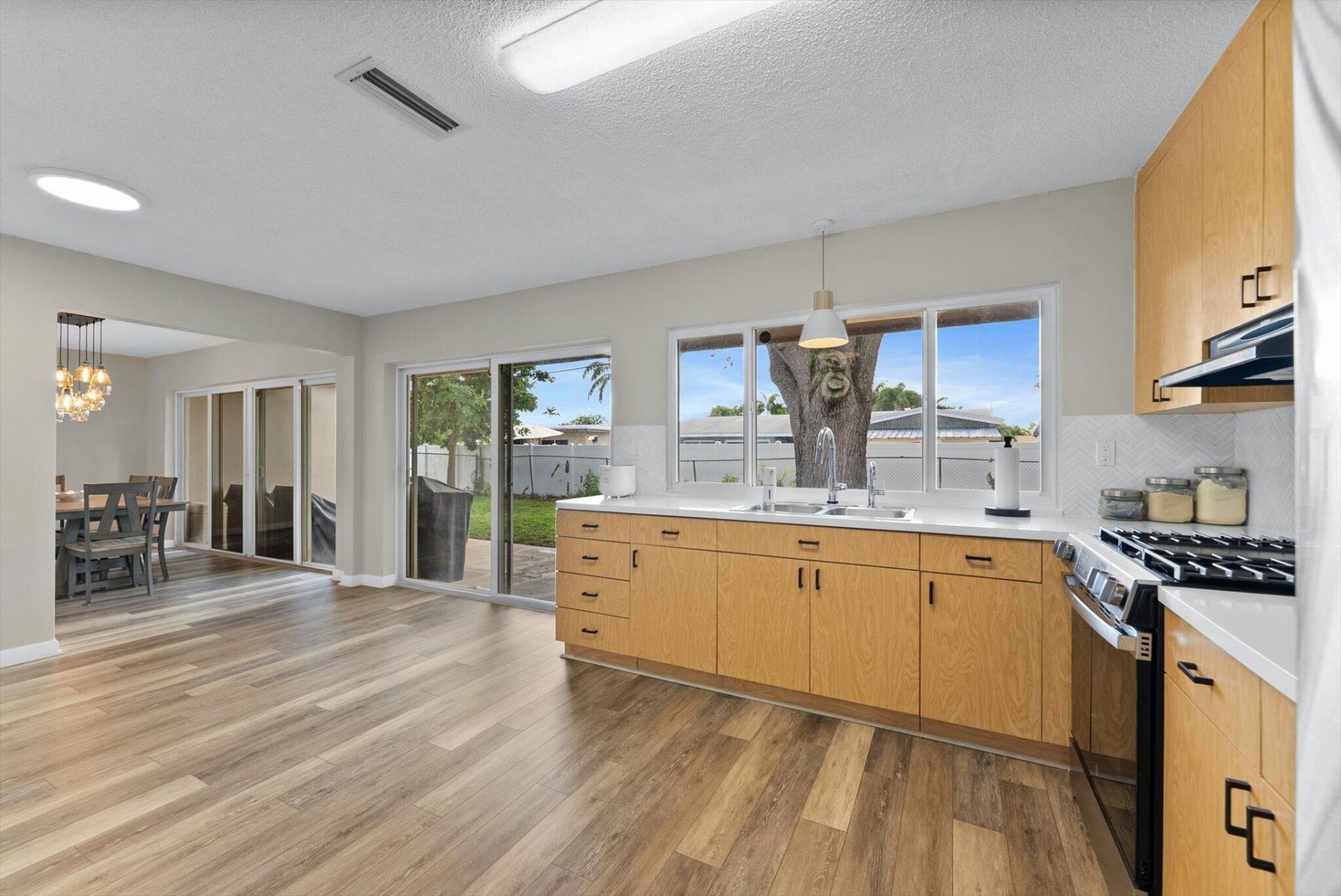 6744 SW 34th Court, Miramar, FL 33023 Photo