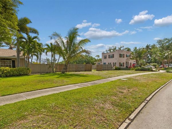 603 CASABELLA DRIVE, BRADENTON, FL 34209