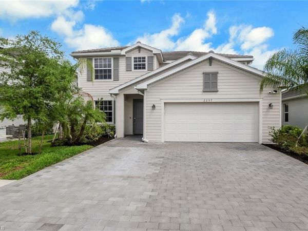 2257 Avocado LN , NAPLES, FL 34120