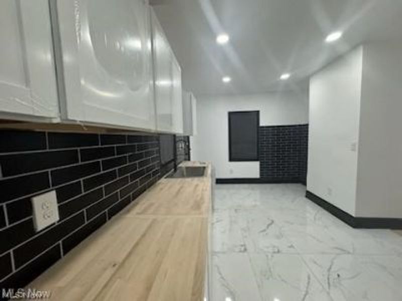 7728 Colgate Avenue, Cleveland, OH 44102 Photo 6