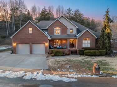 104 Easy Street, Staffordsville, KY 41256