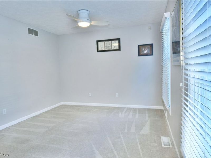 19 Spring Creek Drive, Cortland, OH 44410 Photo 15