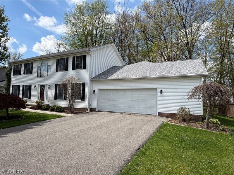 19 Spring Creek Drive, Cortland, OH 44410 Photo 2