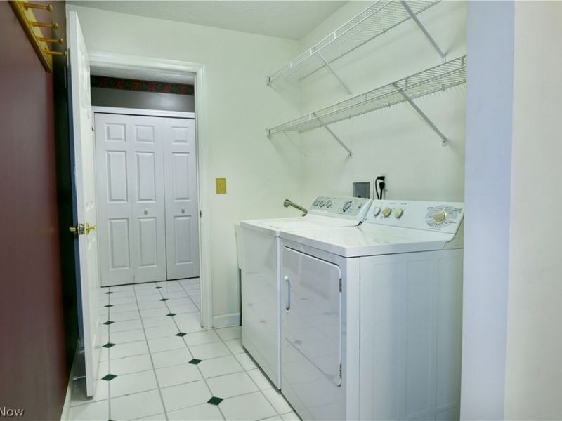 19 Spring Creek Drive, Cortland, OH 44410 Photo 21