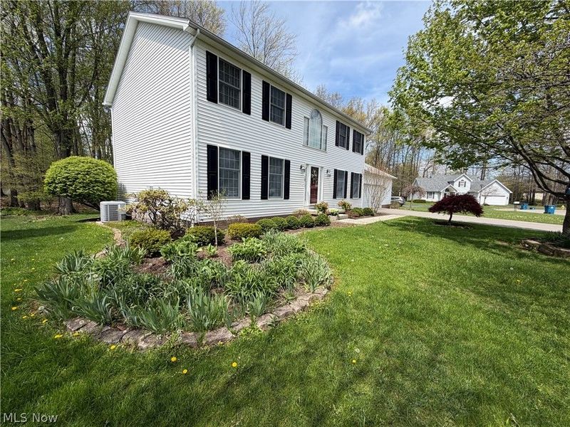 19 Spring Creek Drive, Cortland, OH 44410 Photo 3