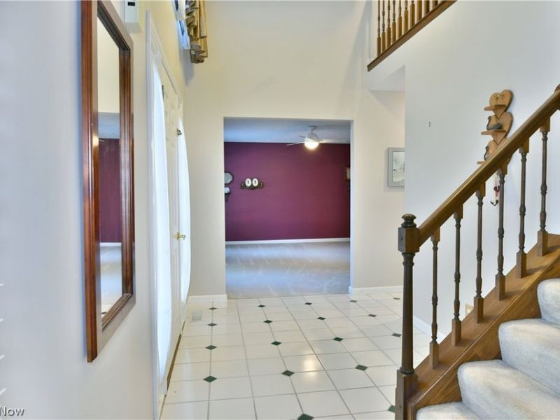 19 Spring Creek Drive, Cortland, OH 44410 Photo 5