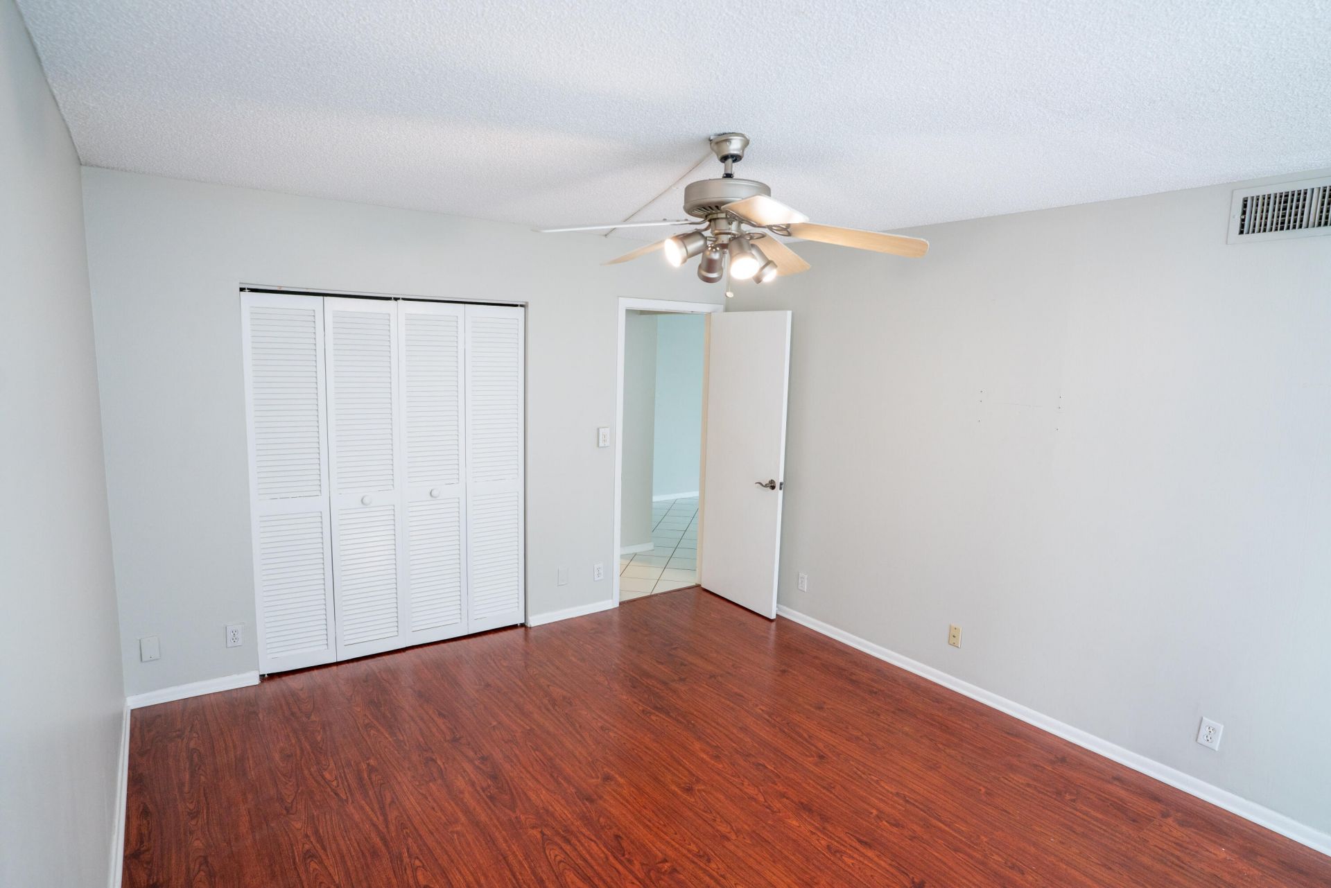 2701 N Ocean Boulevard, Unit 2b, Fort Lauderdale, FL 33308 Photo
