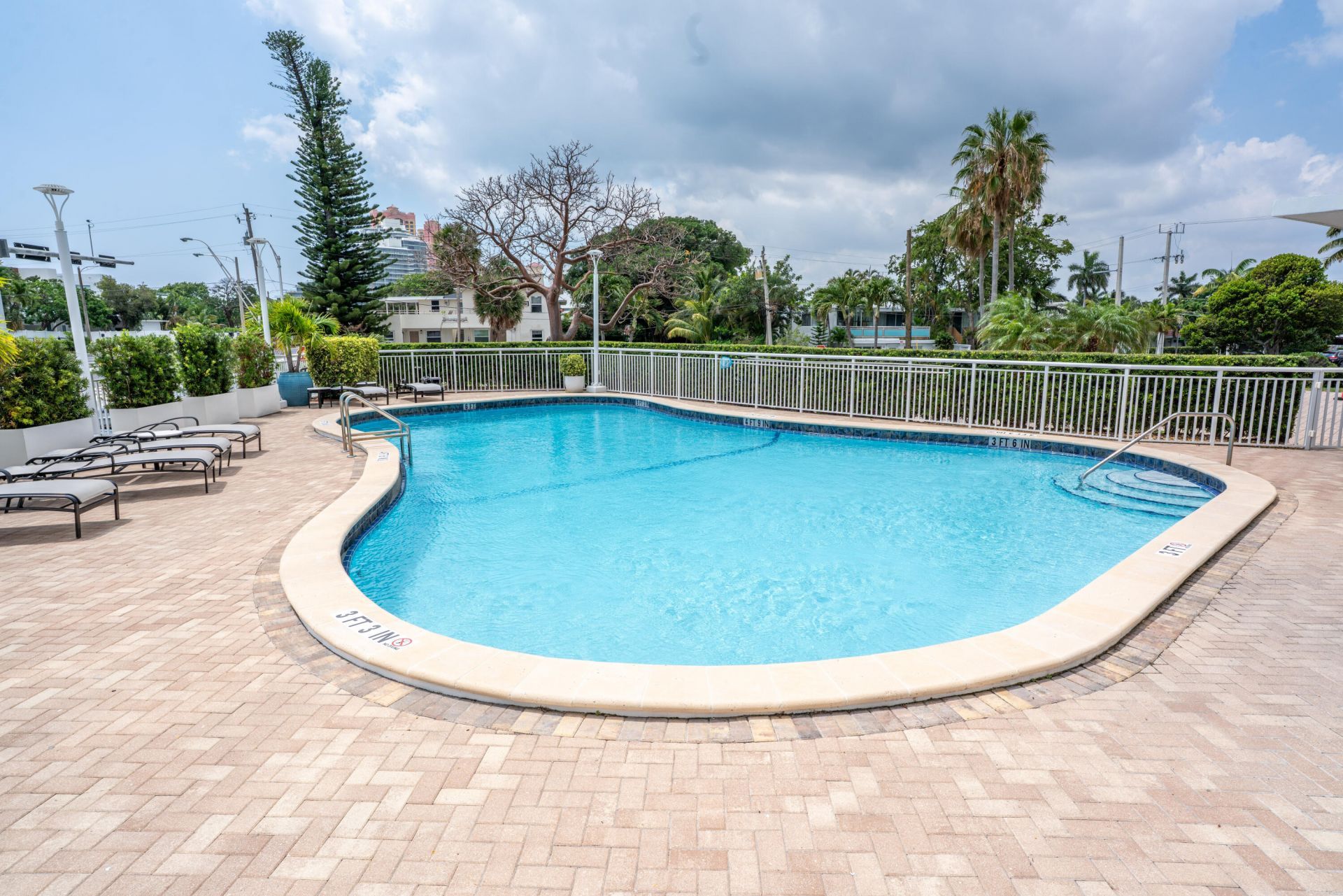 2701 N Ocean Boulevard, Unit 2b, Fort Lauderdale, FL 33308 Photo