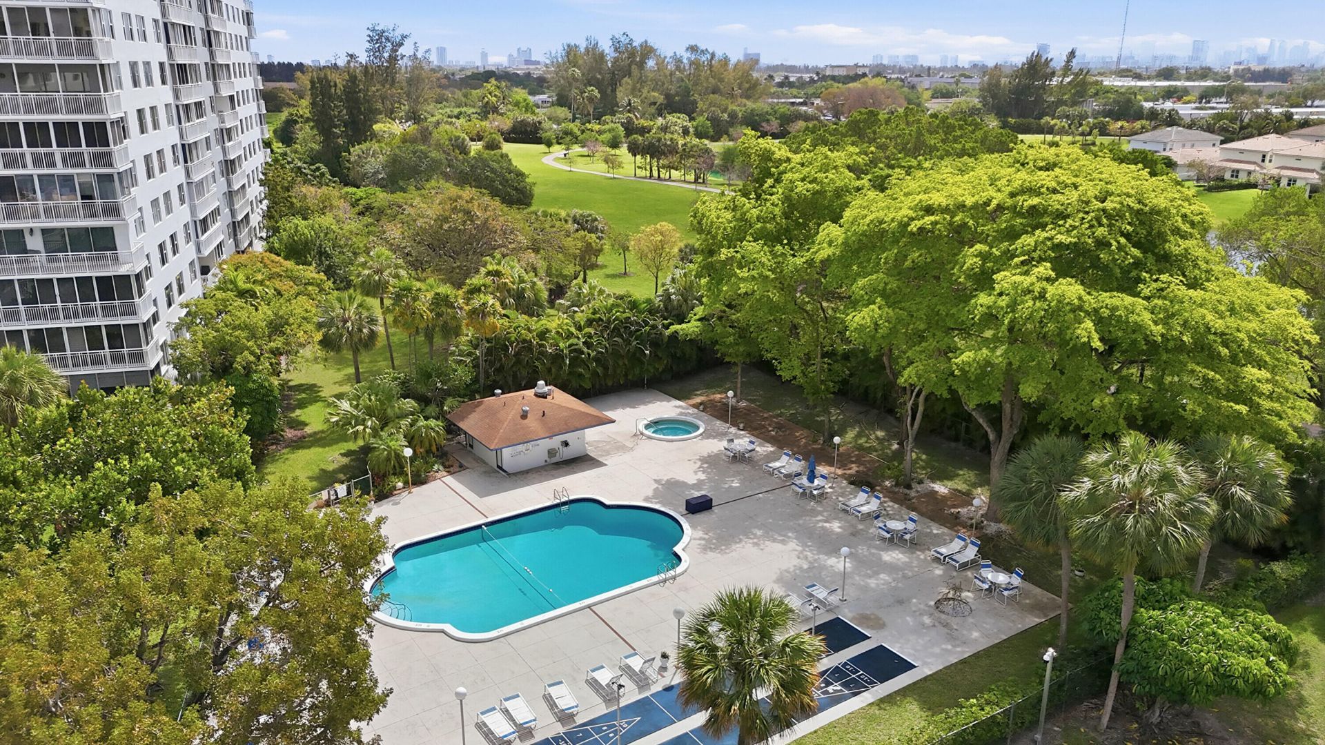 3800 Hillcrest Drive, Unit 310, Hollywood, FL 33021 Photo