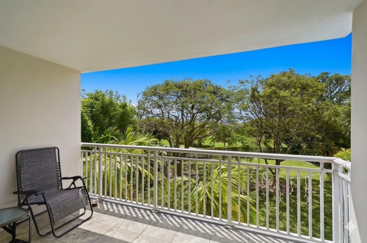 3800 Hillcrest Drive, Unit 310, Hollywood, FL 33021 Photo