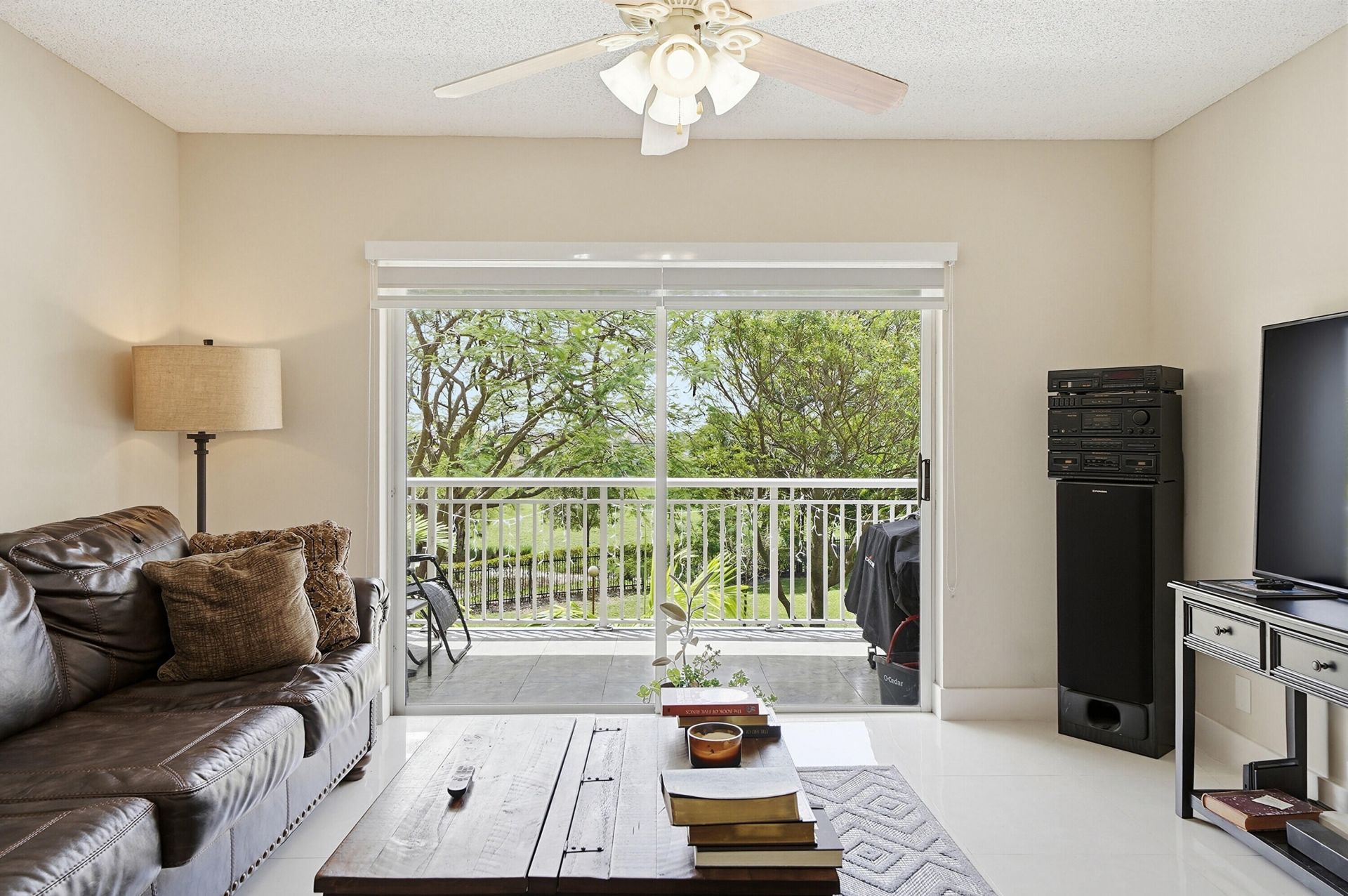 3800 Hillcrest Drive, Unit 310, Hollywood, FL 33021 Photo