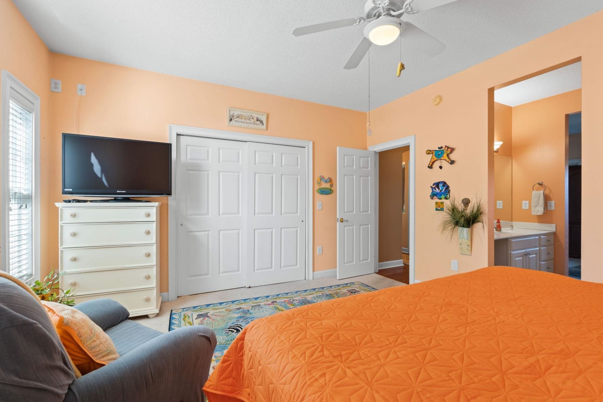 2570 Lake Vista Dr.  Photo 10