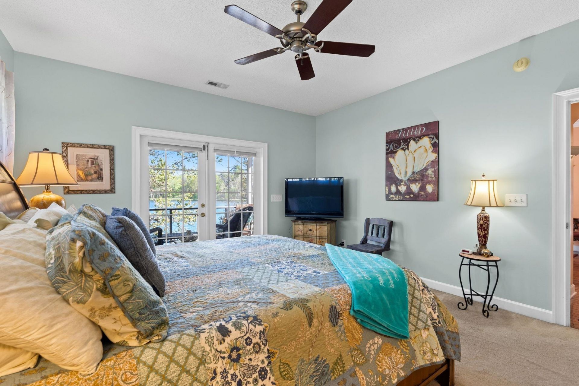 2570 Lake Vista Dr.  Photo 24