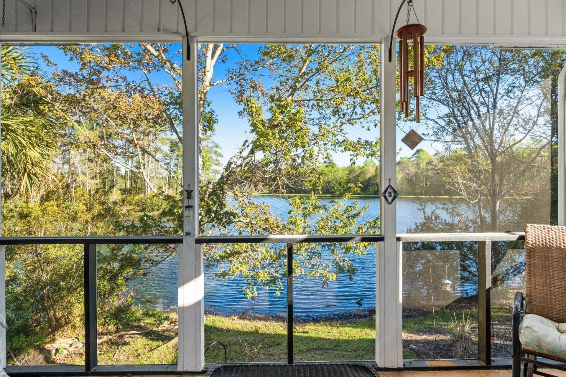 2570 Lake Vista Dr.  Photo 36