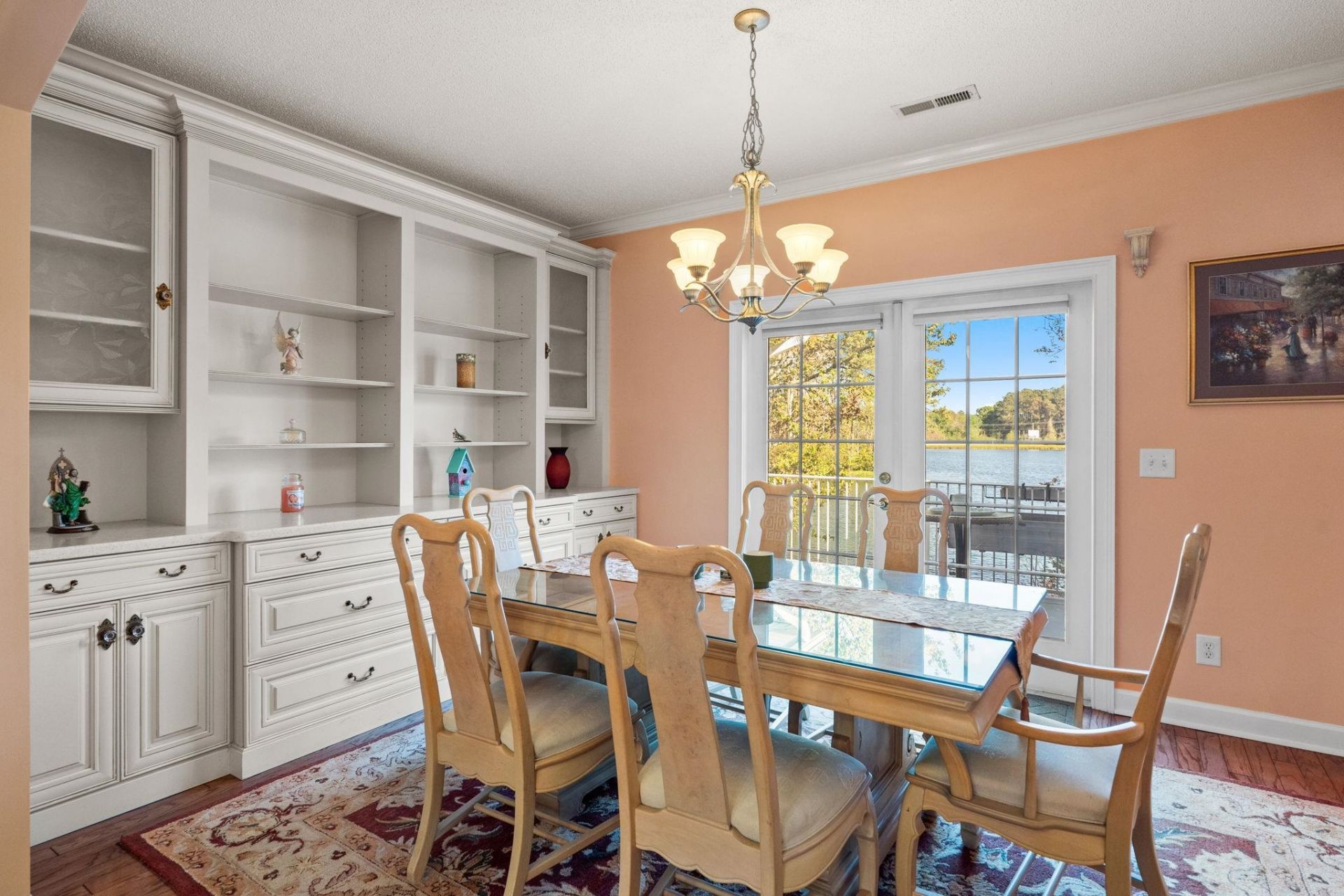 2570 Lake Vista Dr.  Photo 8