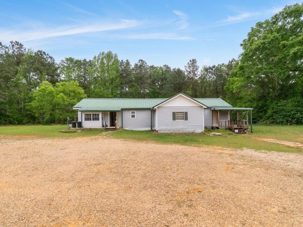 810 Osborn Moody Rd., Poplarville, MS 39470
