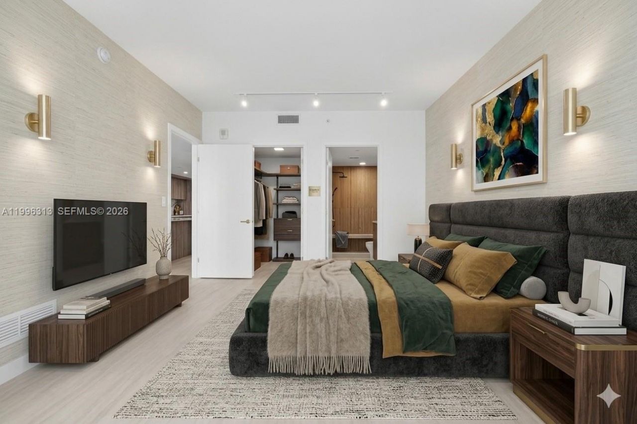 77 SE 5th Street, Unit 4206, Miami, FL 33131 Photo