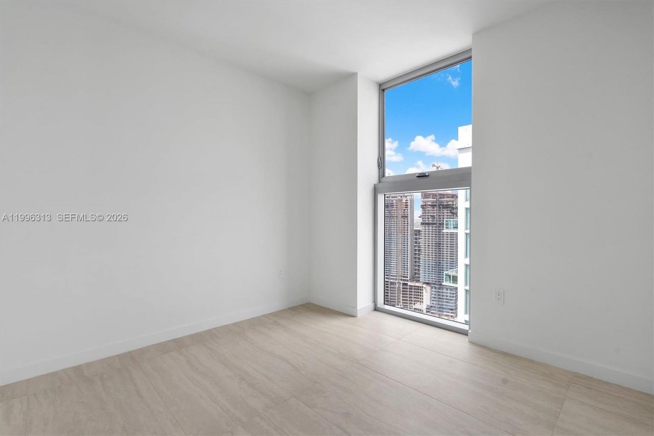 77 SE 5th Street, Unit 4206, Miami, FL 33131 Photo