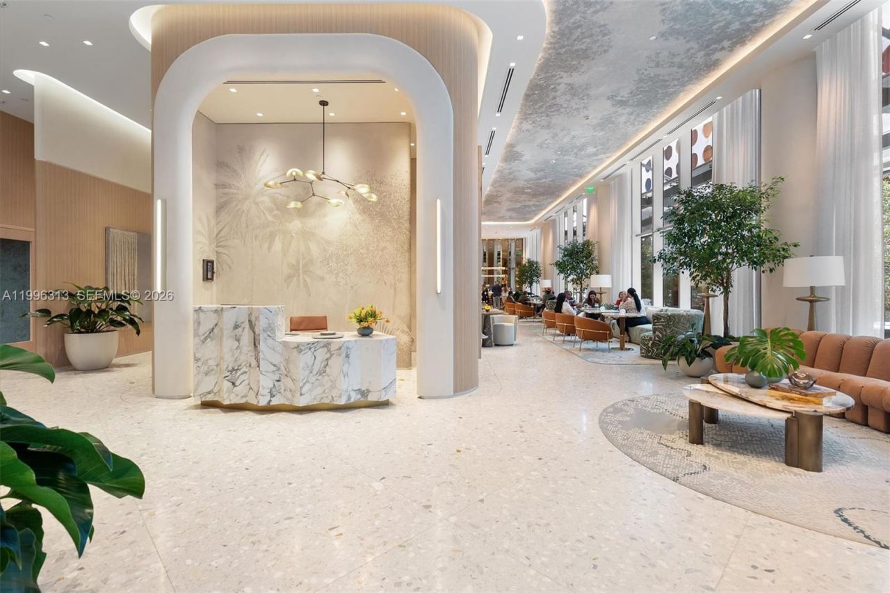 77 SE 5th Street, Unit 4206, Miami, FL 33131 Photo