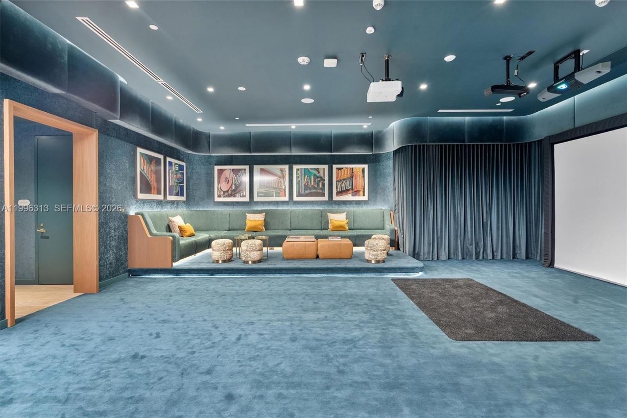 77 SE 5th Street, Unit 4206, Miami, FL 33131 Photo