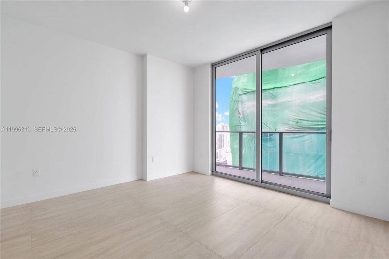 77 SE 5th Street, Unit 4206, Miami, FL 33131 Photo