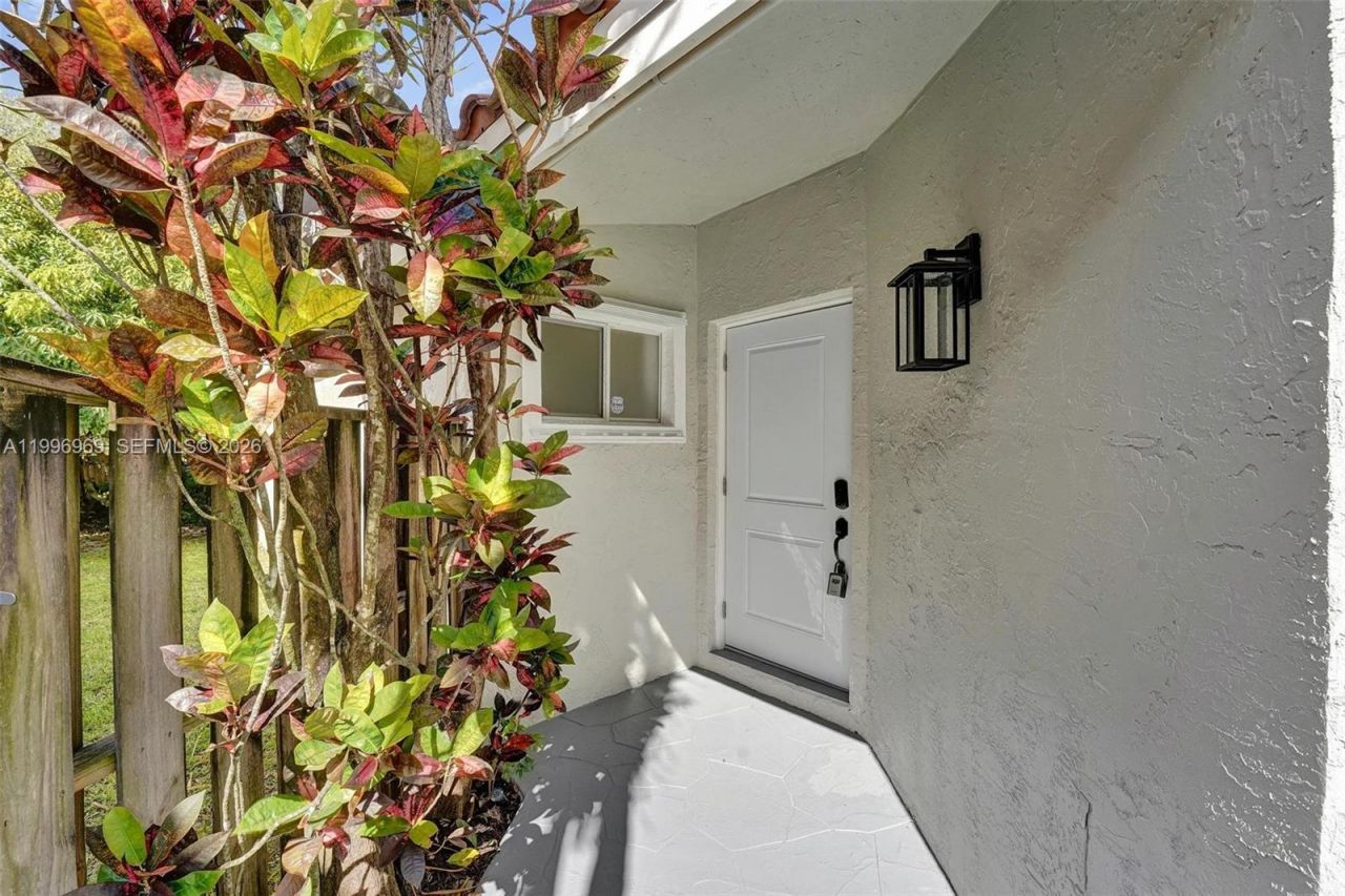 10153 NW 3rd Ct , Plantation, FL 33324 Photo