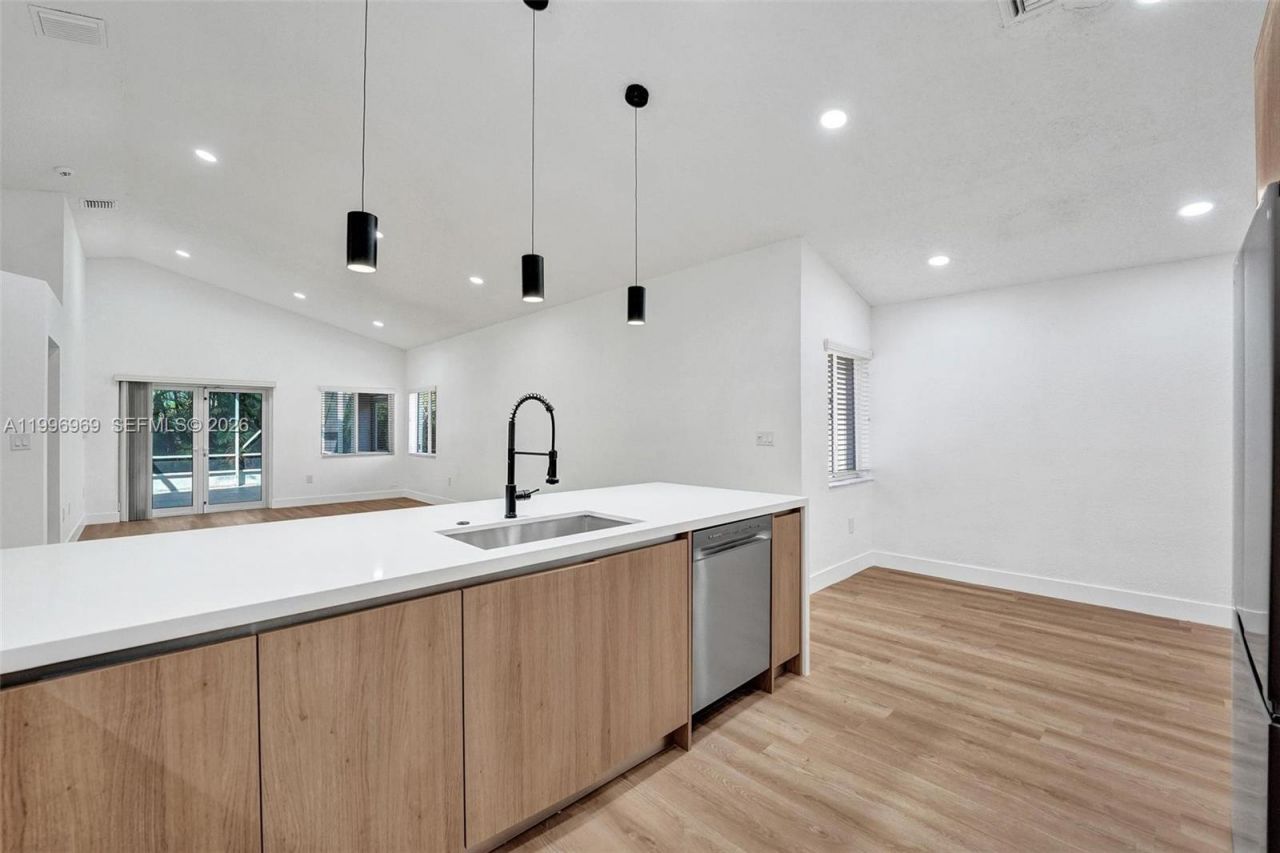 10153 NW 3rd Ct , Plantation, FL 33324 Photo