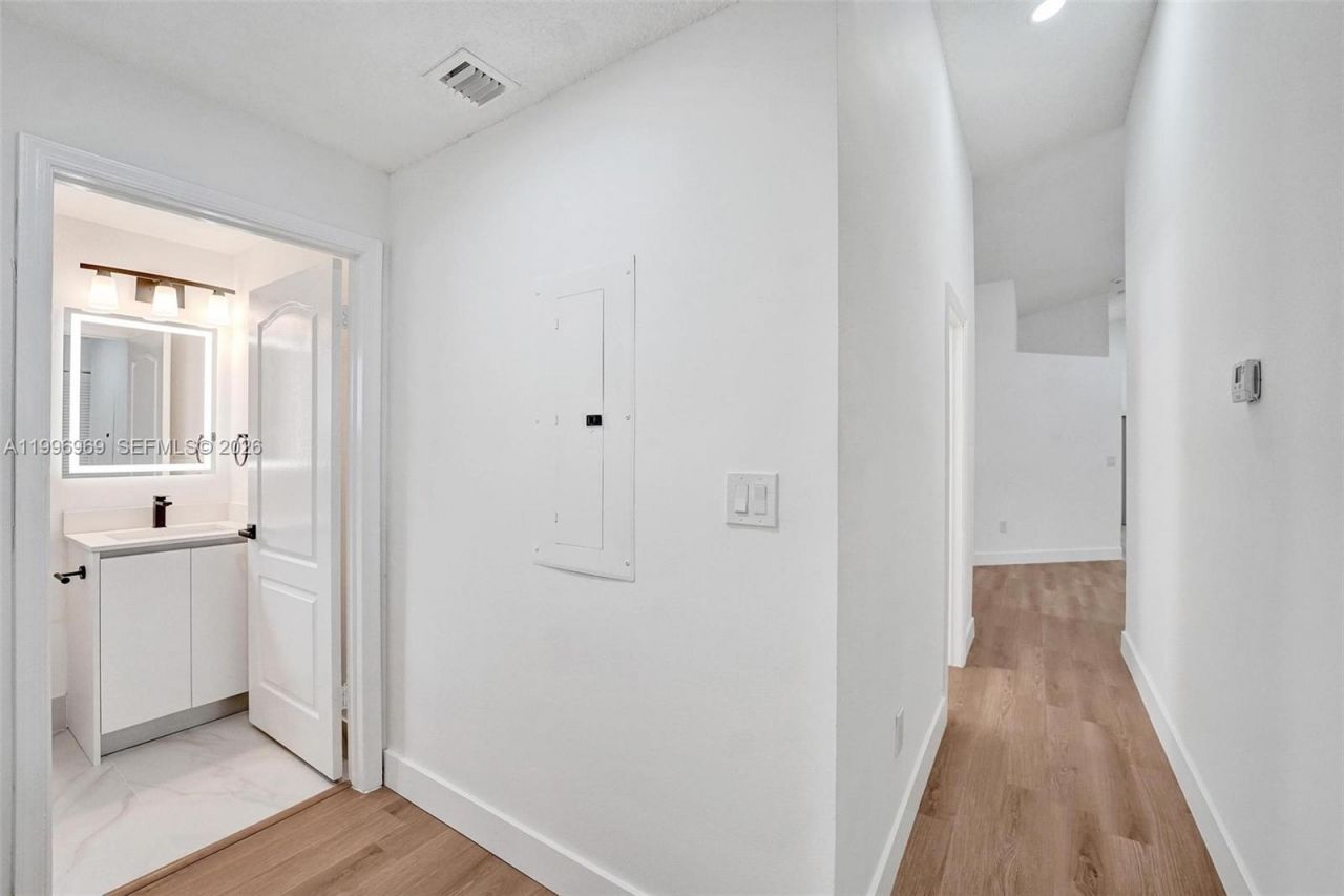 10153 NW 3rd Ct , Plantation, FL 33324 Photo