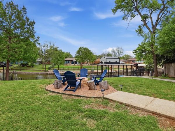 217 Granada Calle Street, Granbury, TX 76049